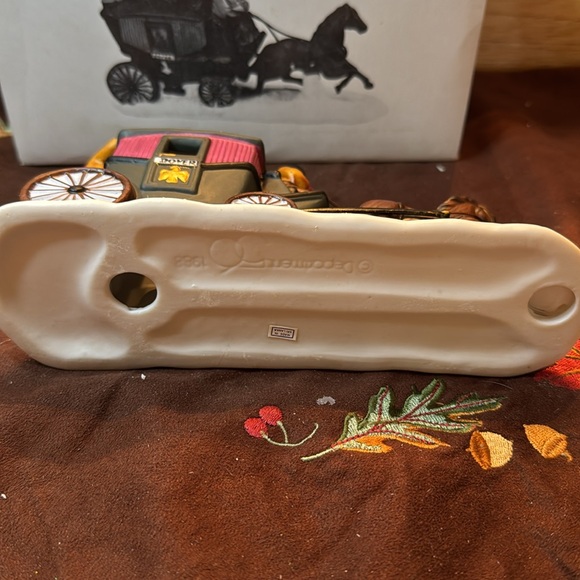 🐈‍⬛ Heritage Village “Dover Coach” - Picture 4 of 6